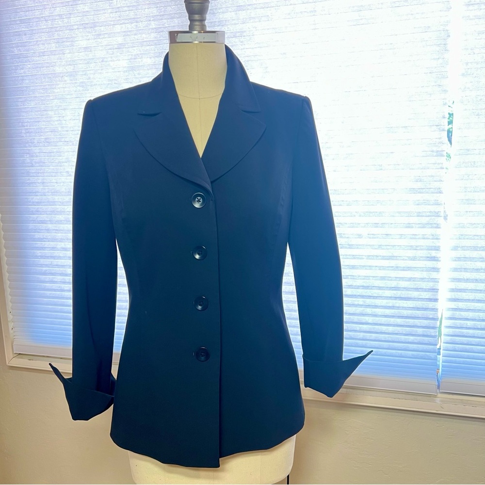 Elegant Caslon Black Women's Blazer